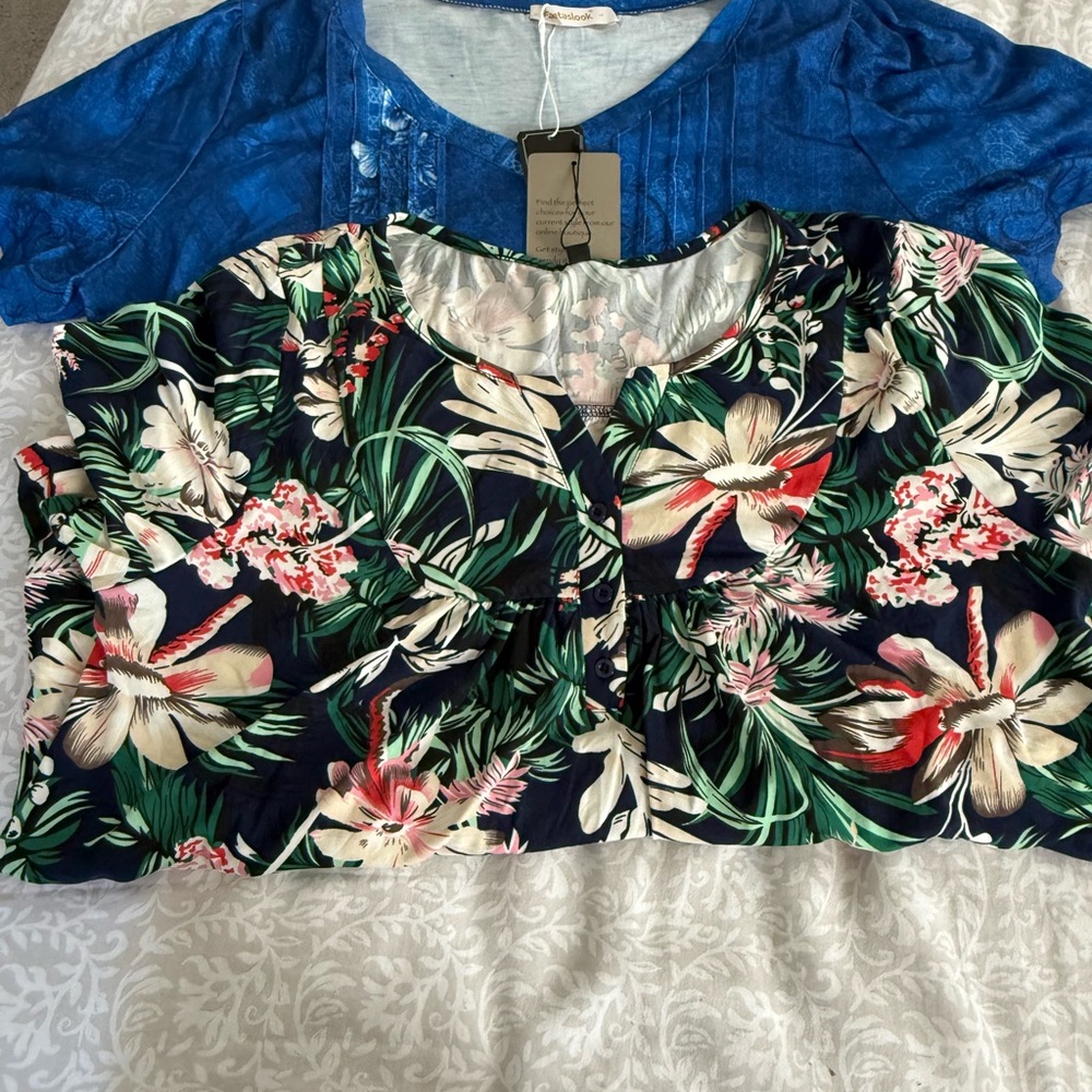 BRAND NEW!! Set of 2 Fun Print Tops
Great gift!
